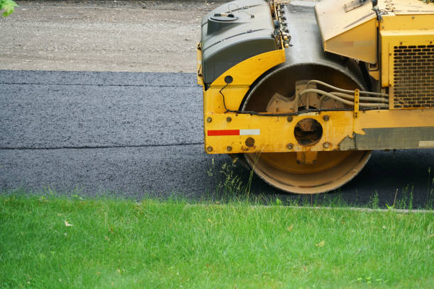 Professional Driveway Paving  in Desoto Lakes, FL